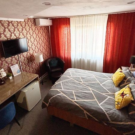 Garsoniera Panoramic Apartment Bacău Екстериор снимка