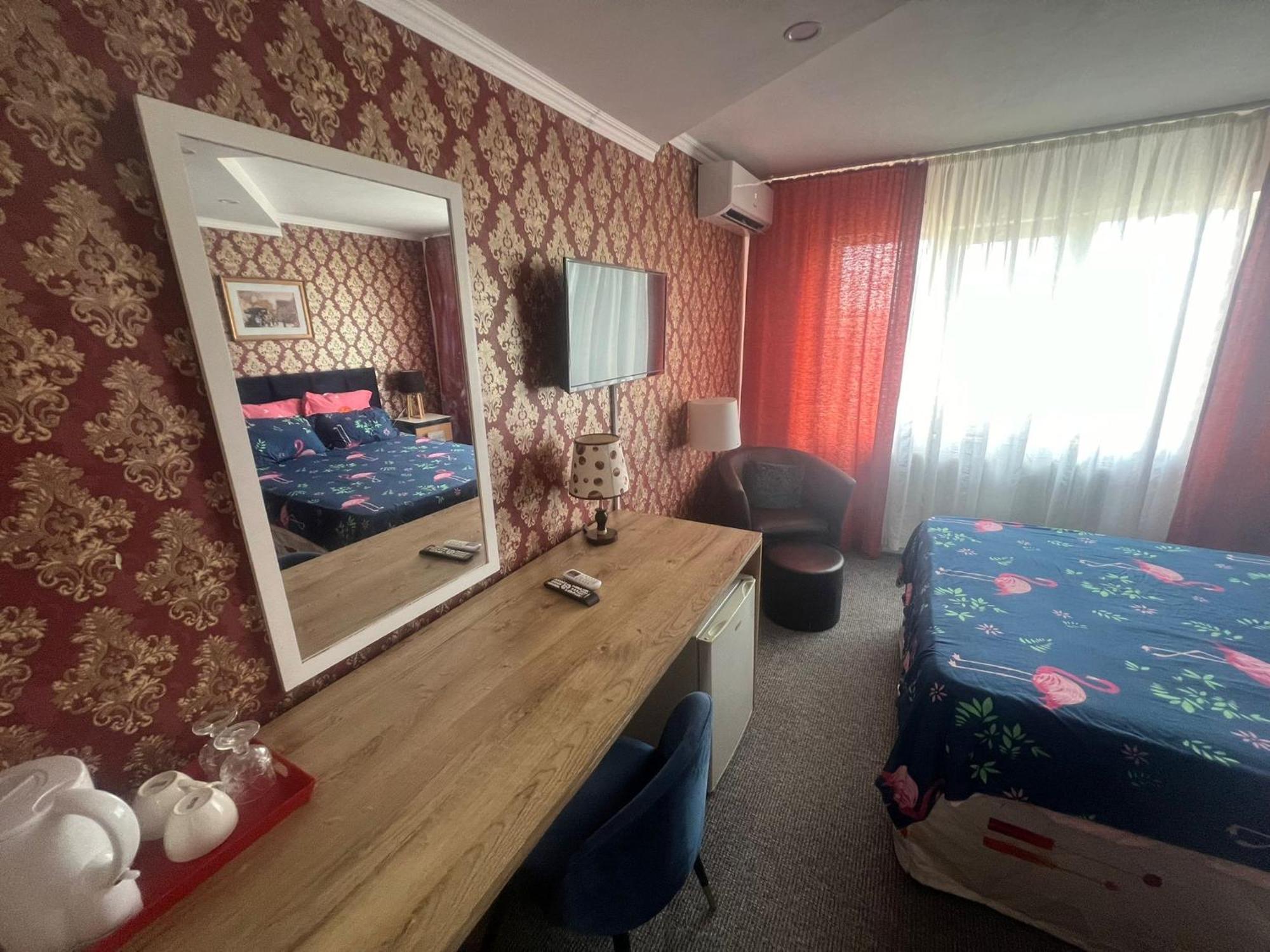 Garsoniera Panoramic Apartment Bacău Екстериор снимка